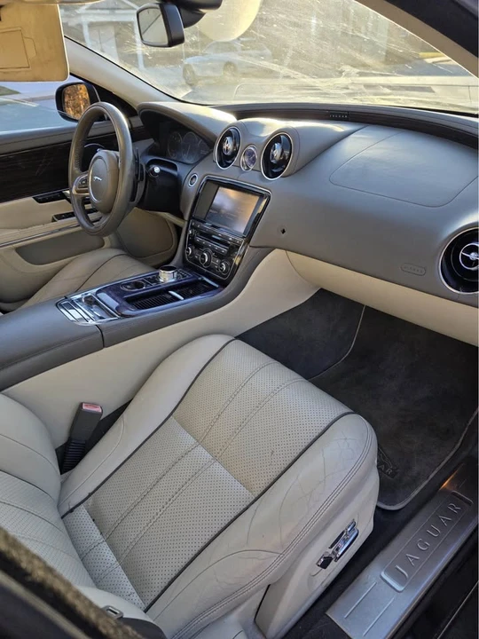 2011 Jaguar X351 XJ - Image 11 of 13