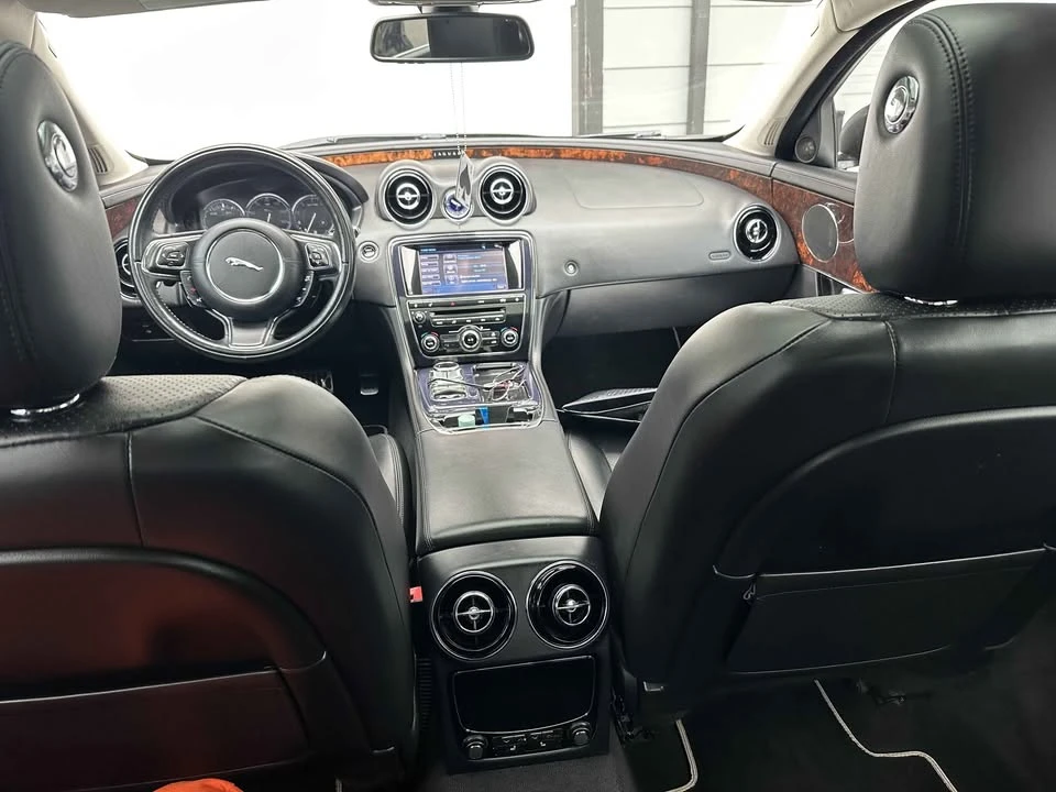 2011 Jaguar X351 XJ - Image 6 of 14
