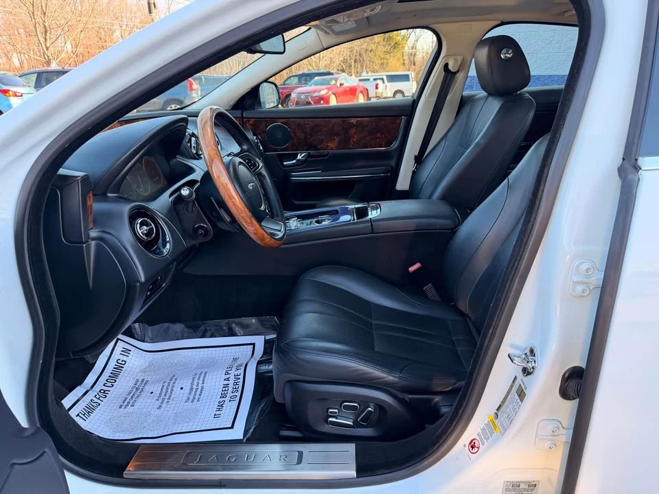 2011 Jaguar X351 XJ - Image 11 of 18