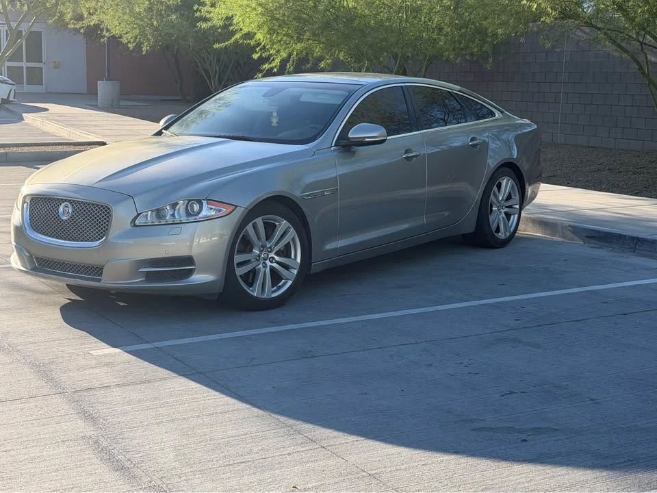 2011 Jaguar X351 XJ - Image 2 of 12