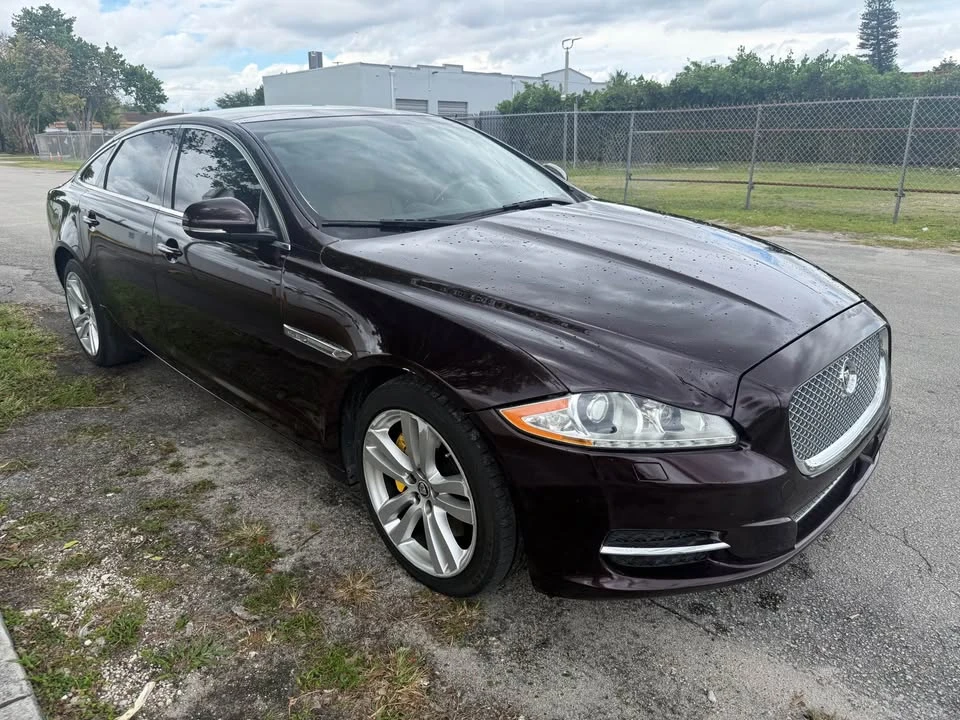 2011 Jaguar X351 XJ - Image 4 of 12