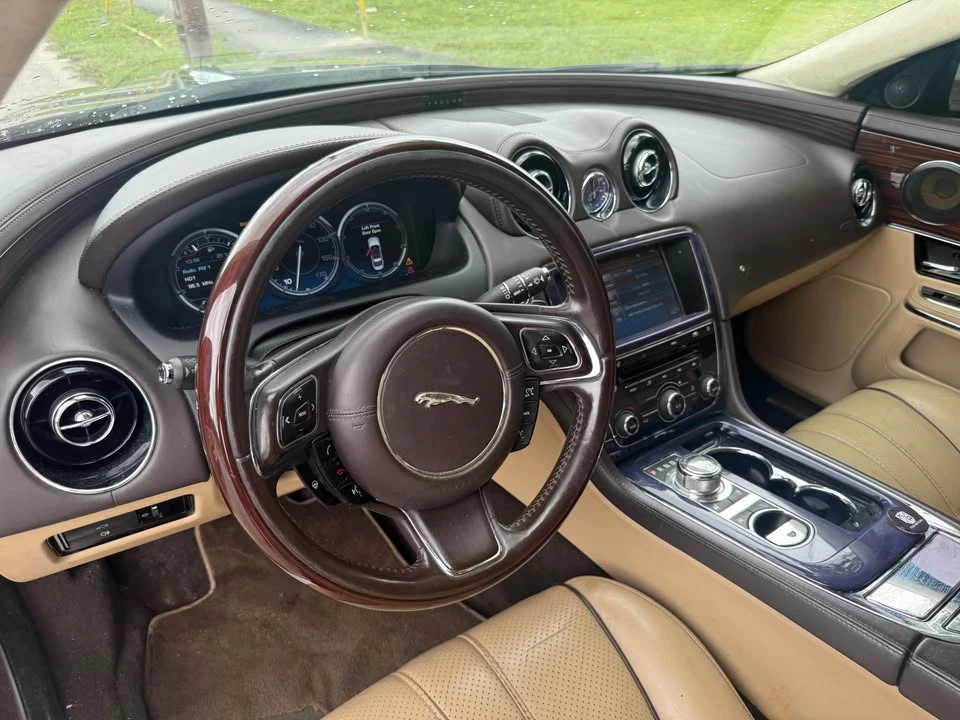 2011 Jaguar X351 XJ - Image 9 of 12