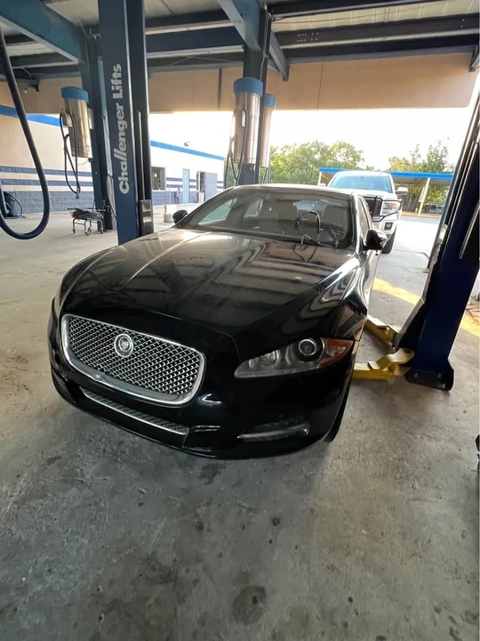 2011 Jaguar XJ Series 4 - Image 4 of 11