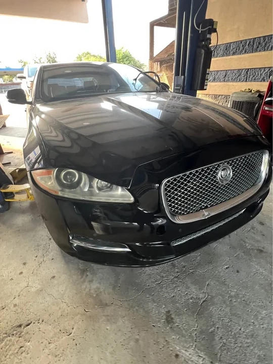 2011 Jaguar XJ Series 4 - Image 2 of 11