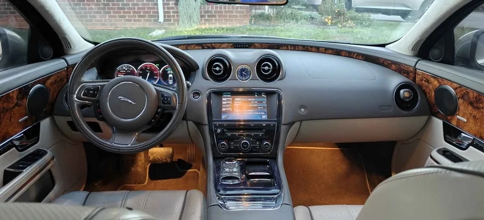 2011 Jaguar X351 XJ - Image 12 of 20