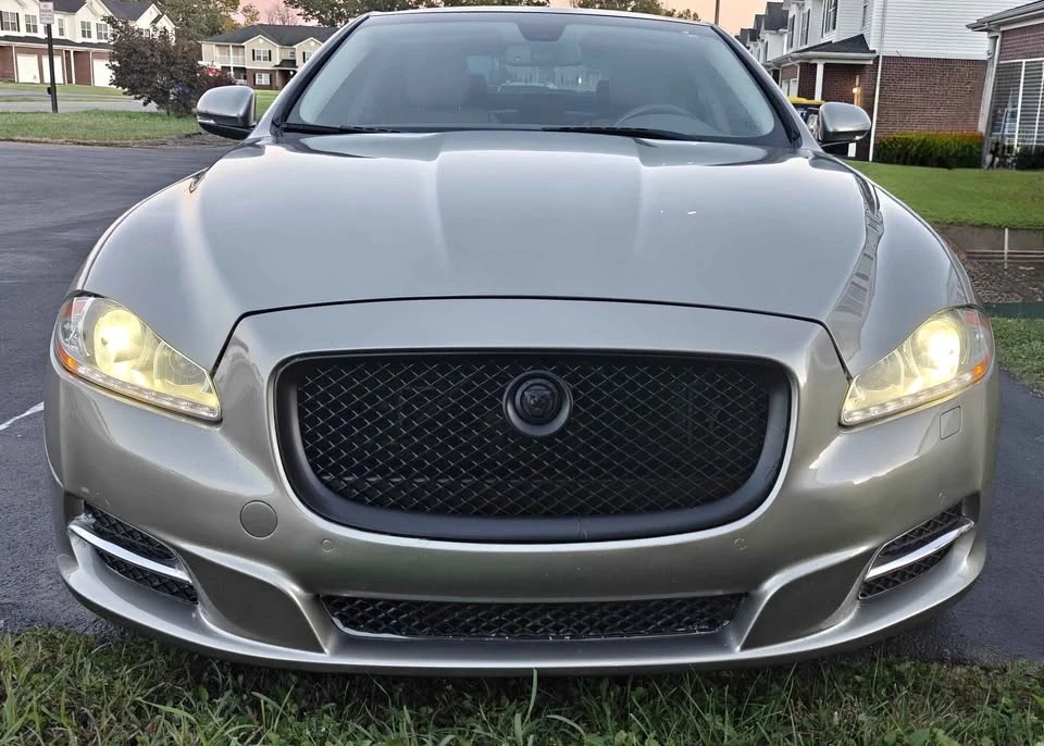 2011 Jaguar X351 XJ - Image 2 of 20