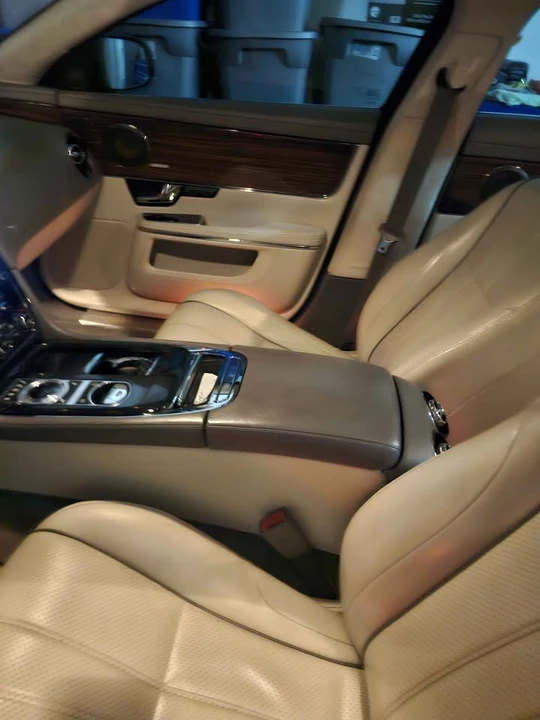 2011 Jaguar X351 XJ - Image 10 of 10