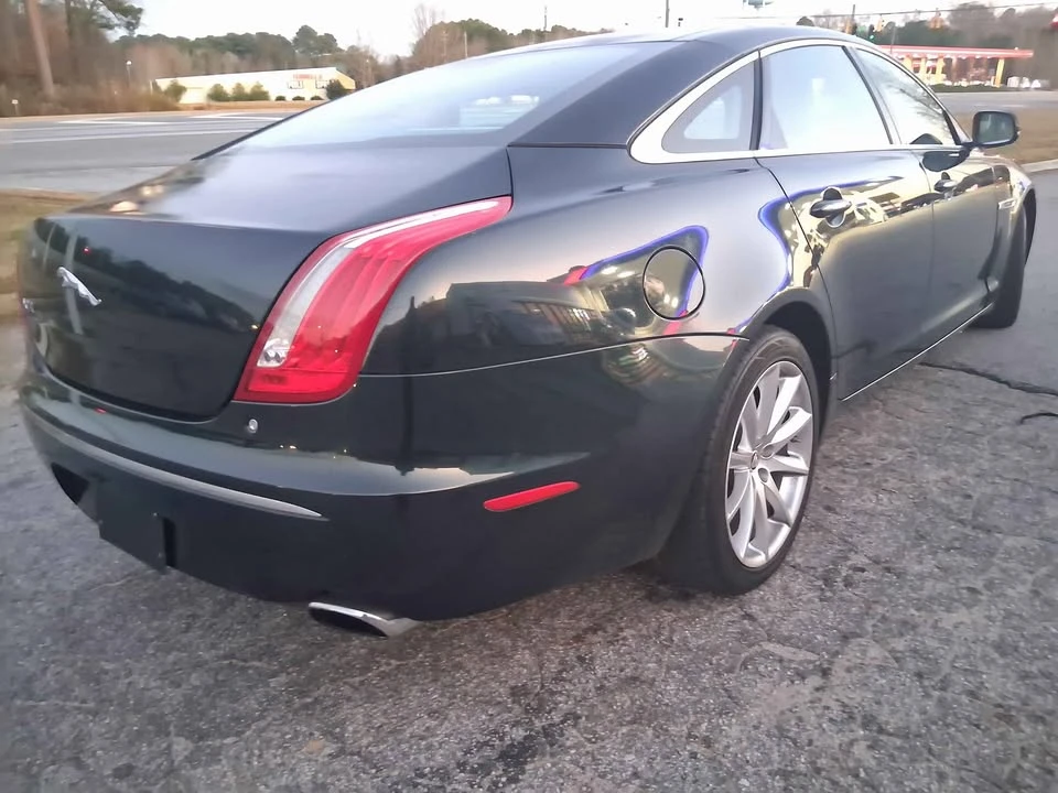 2011 Jaguar X351 XJ - Image 3 of 19