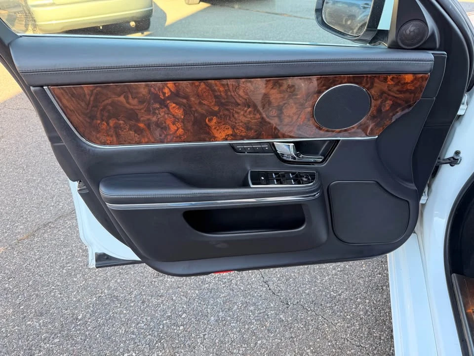 2011 Jaguar X351 XJ - Image 11 of 19