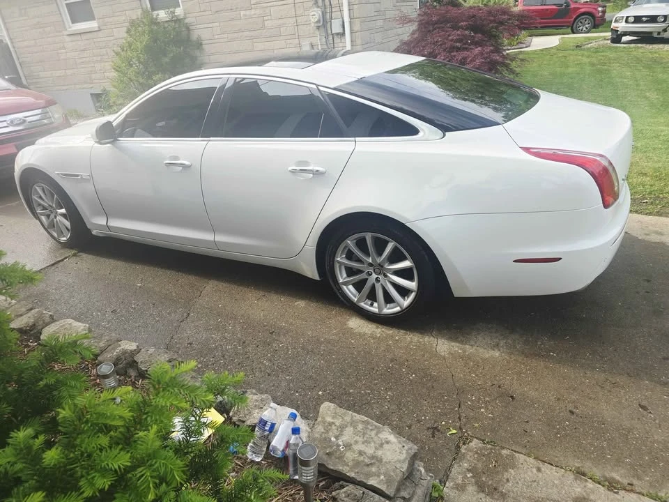 2011 Jaguar X351 XJ - Image 4 of 16