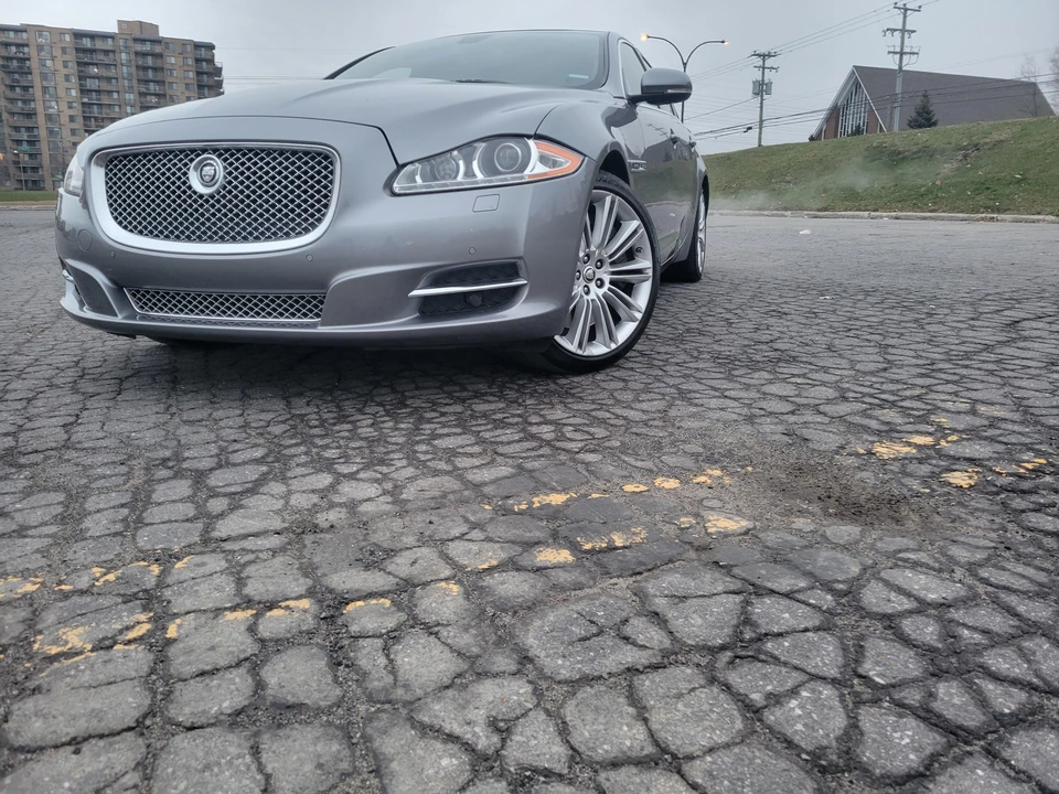 2011 Jaguar X351 XJ - Image 11 of 31