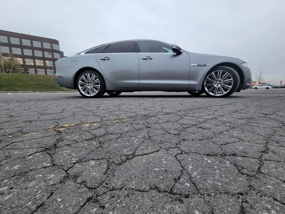 2011 Jaguar X351 XJ - Image 22 of 31