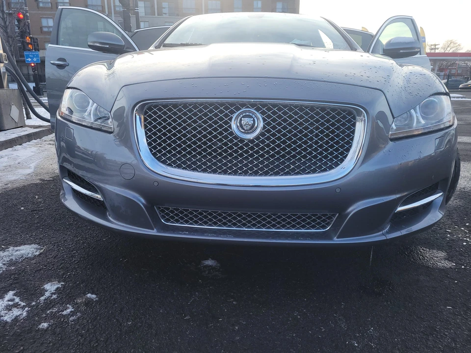 2011 Jaguar X351 XJ - Image 8 of 31