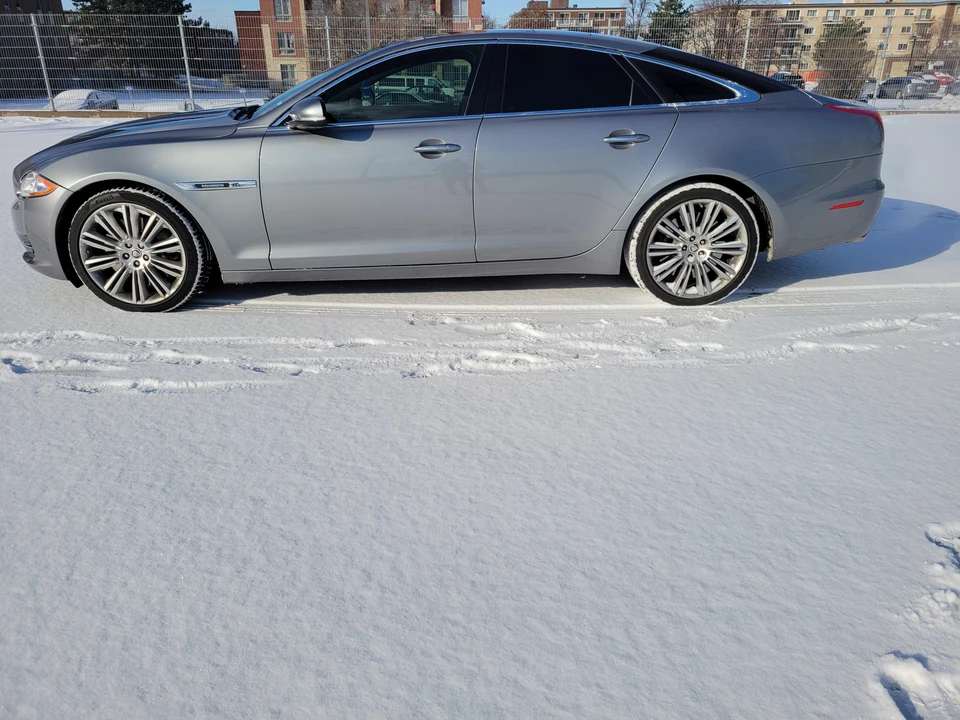 2011 Jaguar X351 XJ - Image 14 of 31