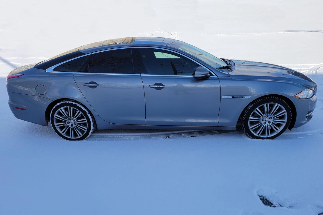 2011 Jaguar X351 XJ - Image 4 of 31