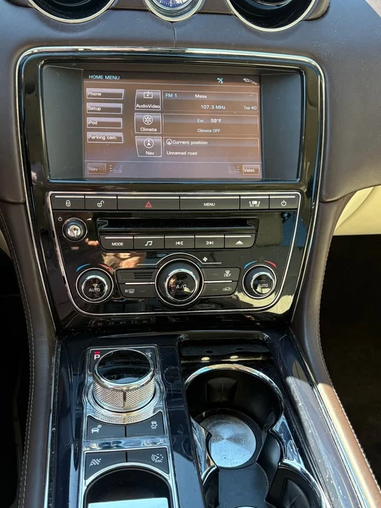 2011 Jaguar X351 XJ - Image 10 of 12