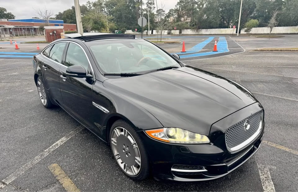 2011 Jaguar XJ Series 4 - Image 2 of 18