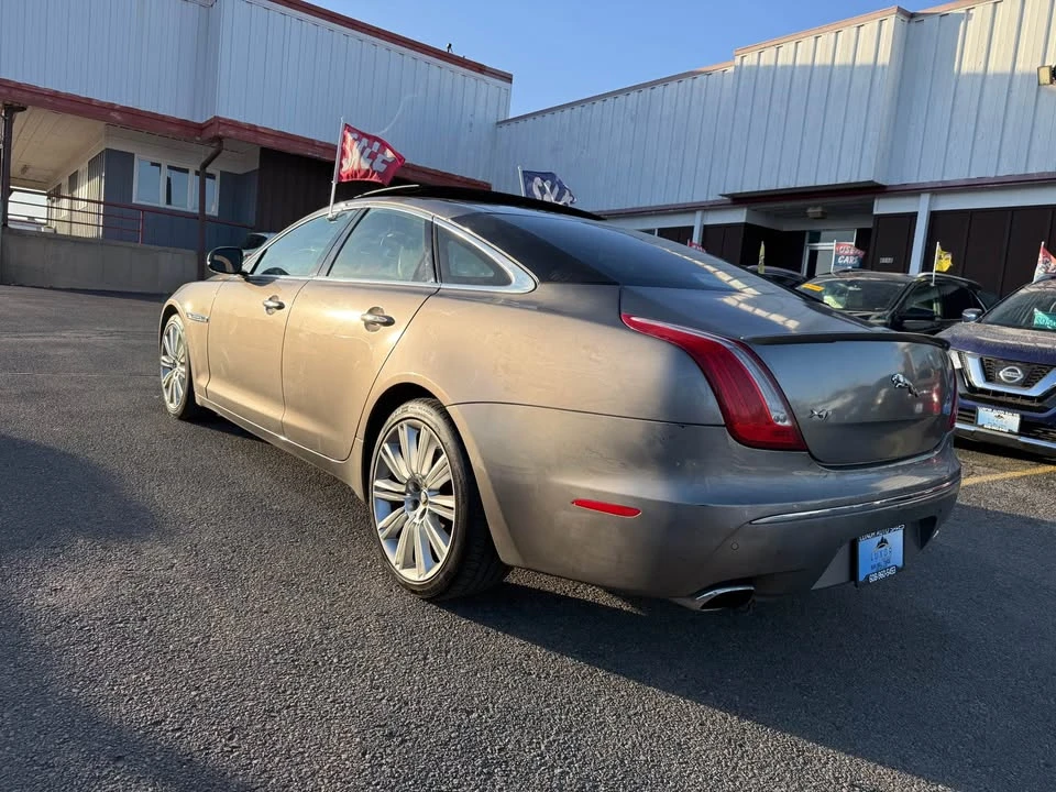 2011 Jaguar X351 XJ - Image 6 of 16