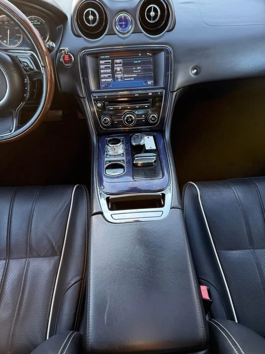 2011 Jaguar X351 XJ - Image 17 of 18