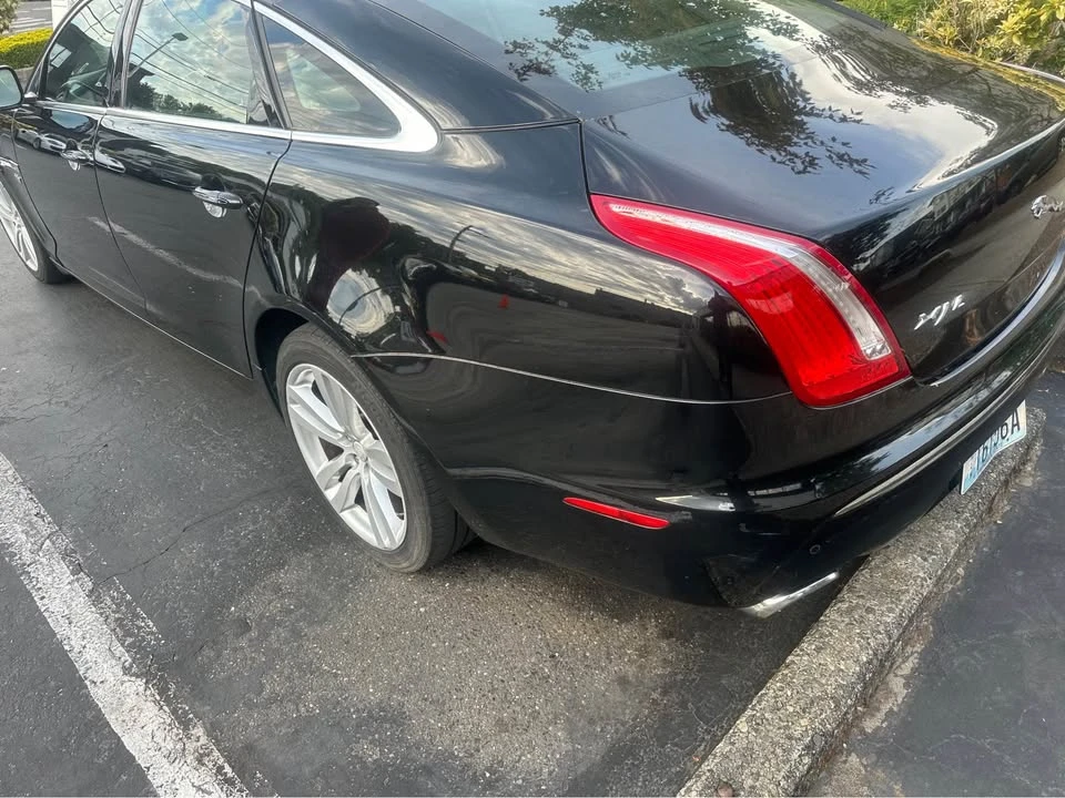 2011 Jaguar X351 XJ - Image 2 of 5