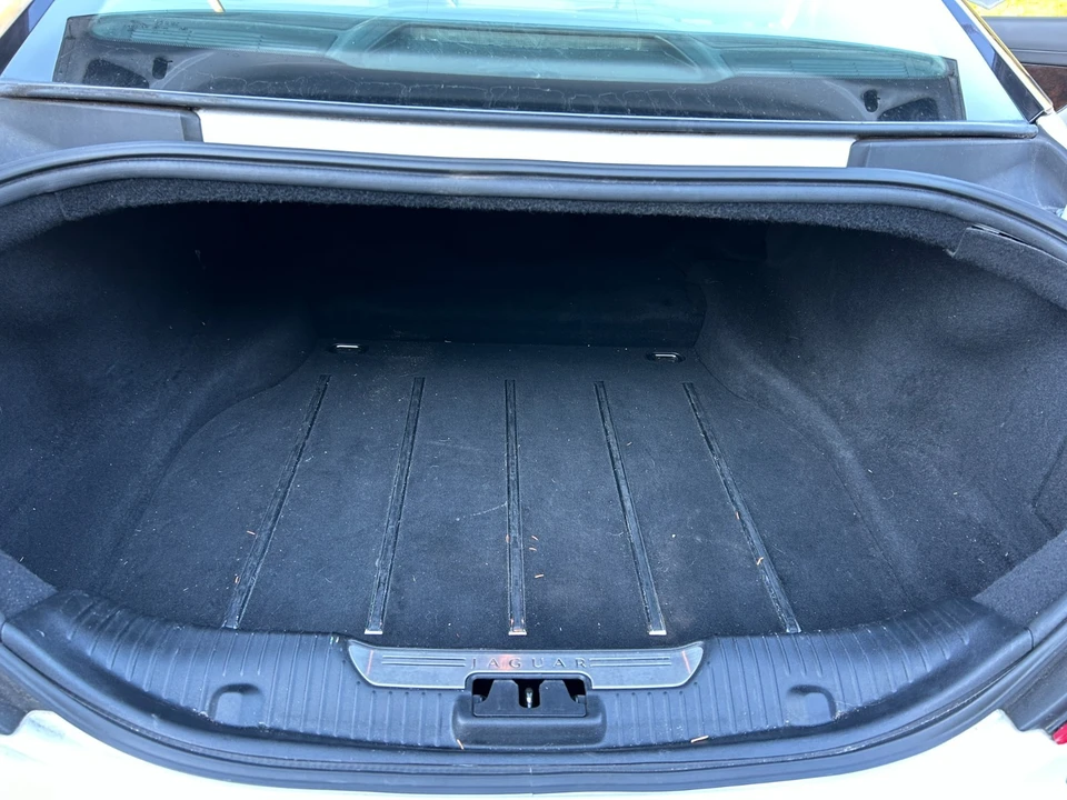 2011 Jaguar X351 XJ - Image 14 of 21