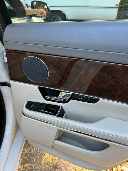 2011 Jaguar X351 XJ - Image 7 of 21
