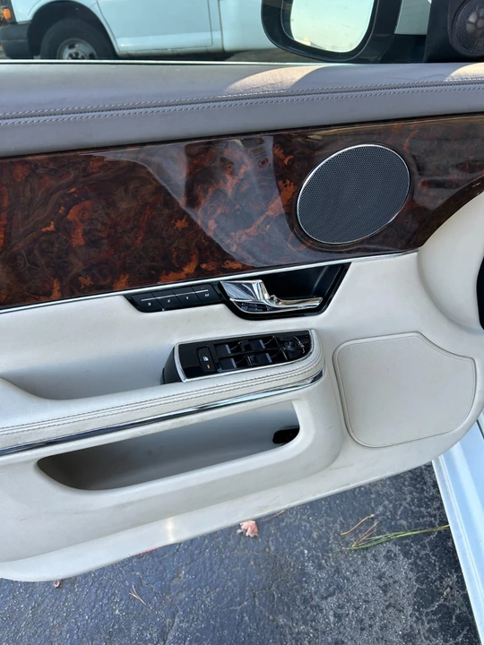 2011 Jaguar X351 XJ - Image 3 of 21