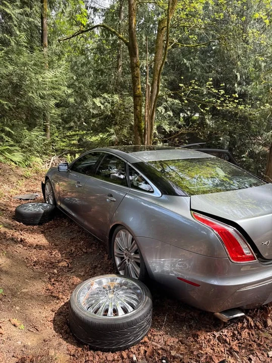 2011 Jaguar X351 XJ - Image 6 of 10