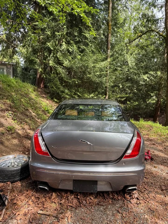 2011 Jaguar X351 XJ - Image 10 of 10