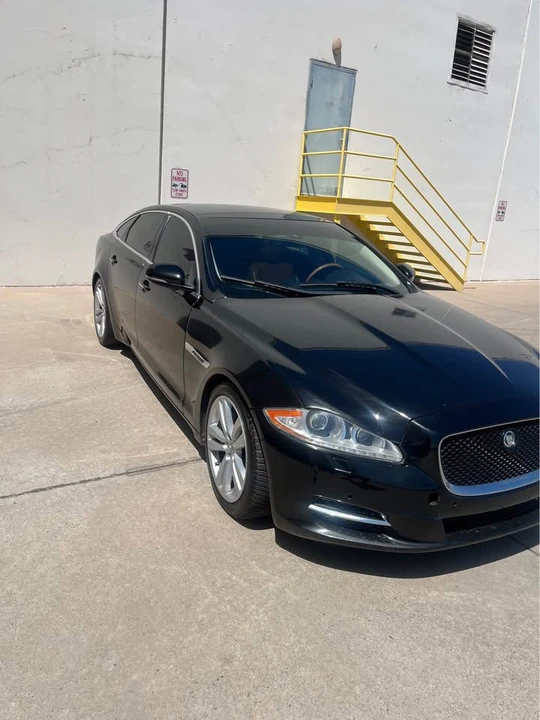 2011 Jaguar X351 XJ - Image 2 of 10