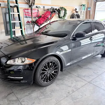 2011 Jaguar XJ Luxury Sedan