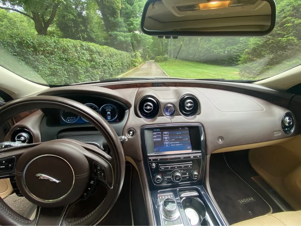 2011 Jaguar X351 XJ - Image 6 of 14
