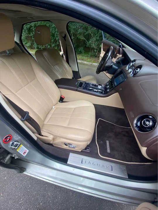 2011 Jaguar X351 XJ - Image 10 of 14