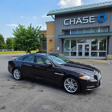 2011 Jaguar XJ Sedan 4D