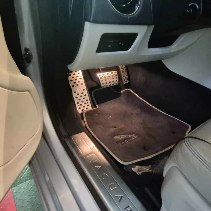 2011 Jaguar X351 XJ - Image 13 of 20