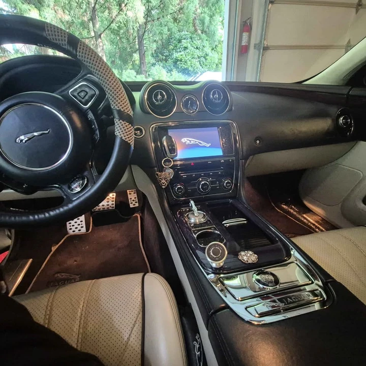 2011 Jaguar X351 XJ - Image 17 of 20