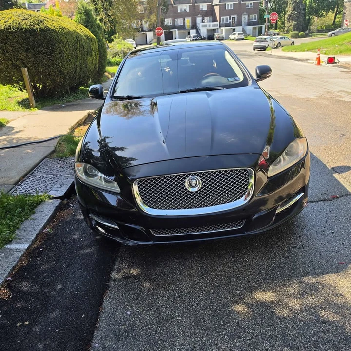 2011 Jaguar X351 XJ - Image 2 of 17