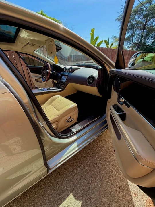 2011 Jaguar X351 XJ - Image 9 of 12