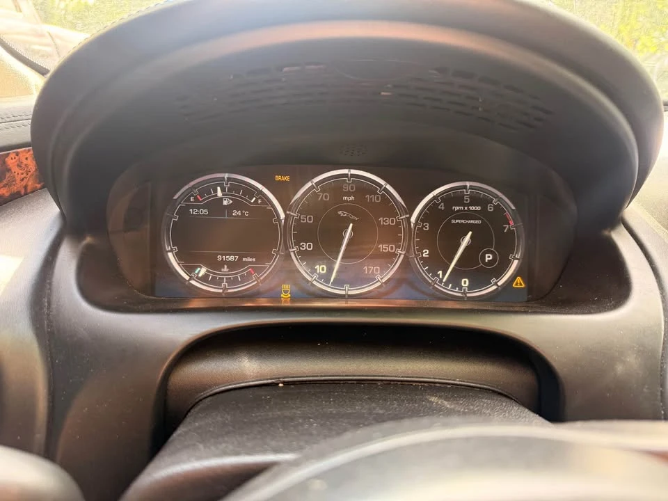 2011 Jaguar X351 XJ - Image 9 of 17