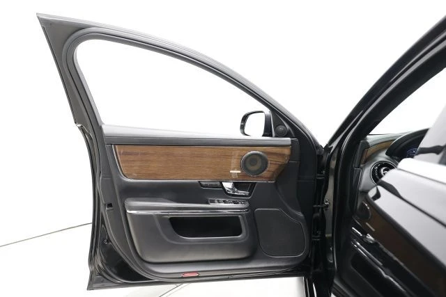 2011 Jaguar X351 XJR - Image 9 of 12