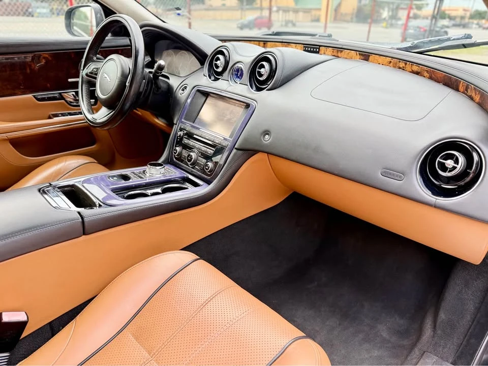 2011 Jaguar X351 XJ - Image 6 of 14
