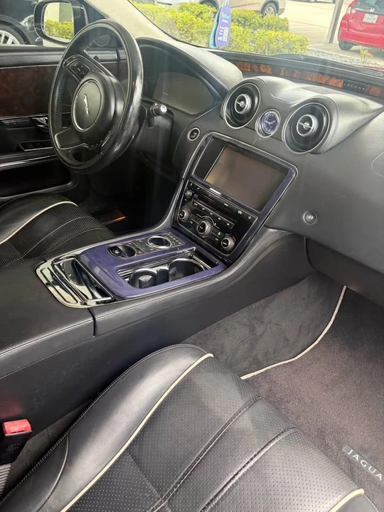 2011 Jaguar X351 XJ - Image 19 of 21
