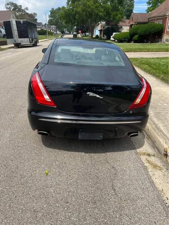 2011 Jaguar X351 XJ - Image 2 of 13