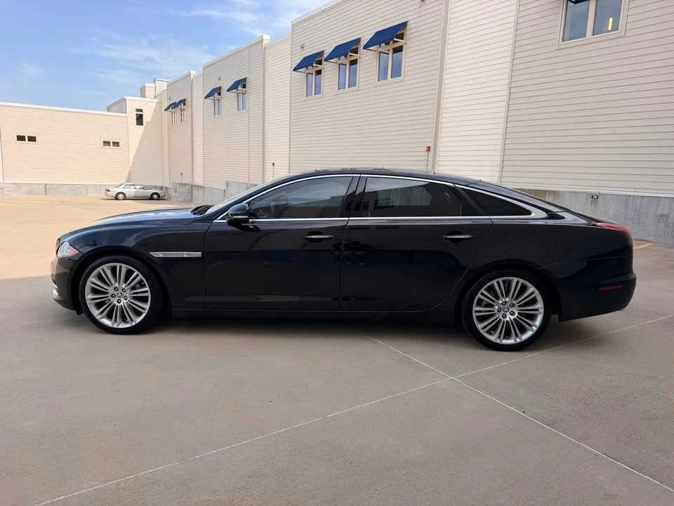 2011 Jaguar X351 XJ - Image 6 of 20