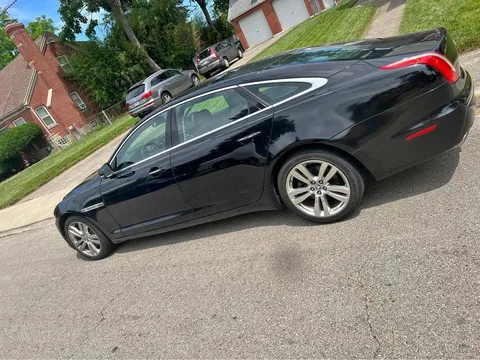 2011 Jaguar XJ XJL Sedan 4D