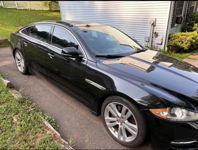 2011 Jaguar X351 XJ - Image 2 of 7