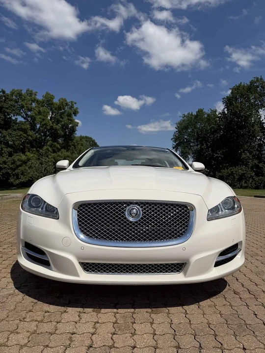2011 Jaguar X351 XJ - Image 7 of 20