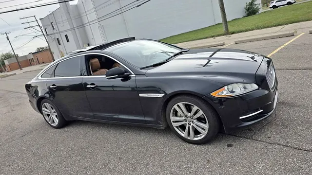 2011 Jaguar XJ XJL Sedan 4D