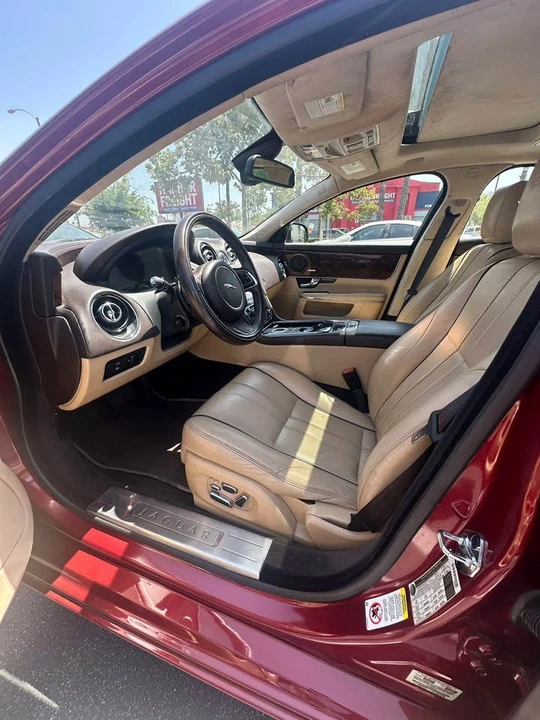 2011 Jaguar X351 XJ - Image 6 of 10