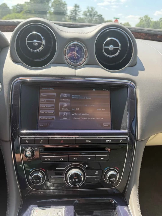 2011 Jaguar X351 XJ - Image 17 of 20